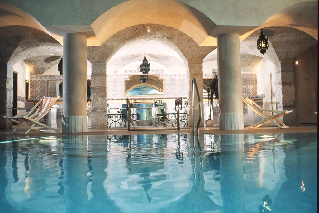 Aux Meubles Du Manoir Aparthotel Aix-les-Bains Bagian luar foto