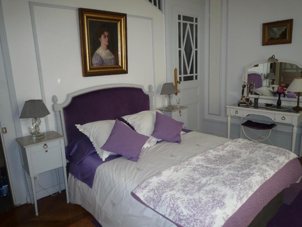 Aux Meubles Du Manoir Aparthotel Aix-les-Bains Bagian luar foto